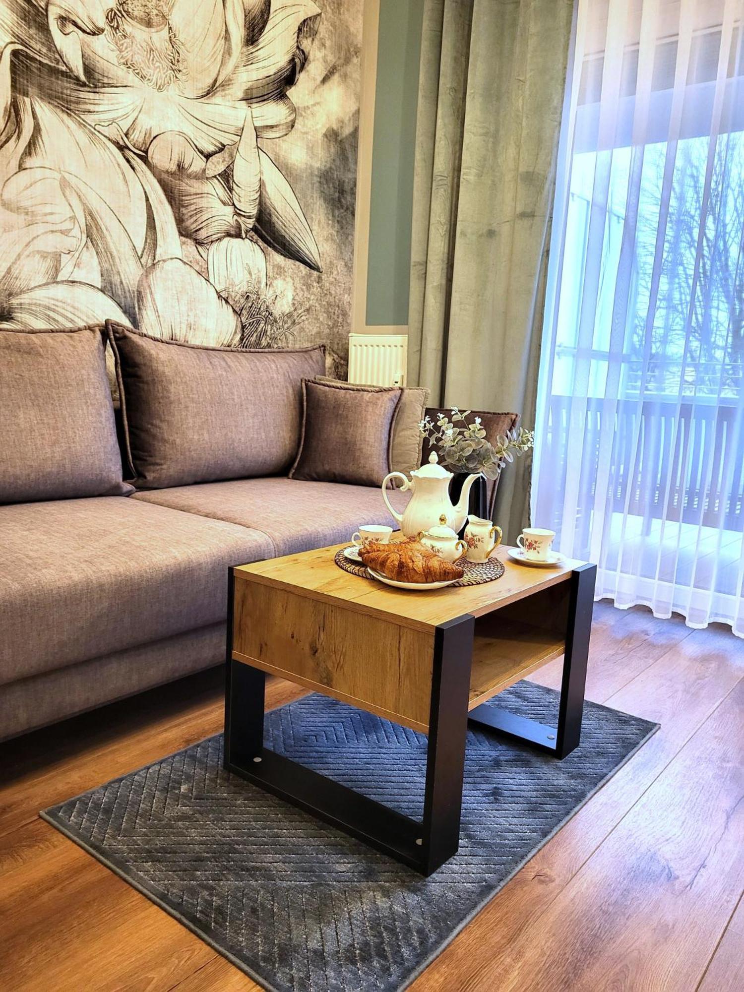 Miodowy Dom Exspanse Apartament 2 Lub 3 Pokoje Z Tarasem I Parkingiem Kołobrzeg Εξωτερικό φωτογραφία